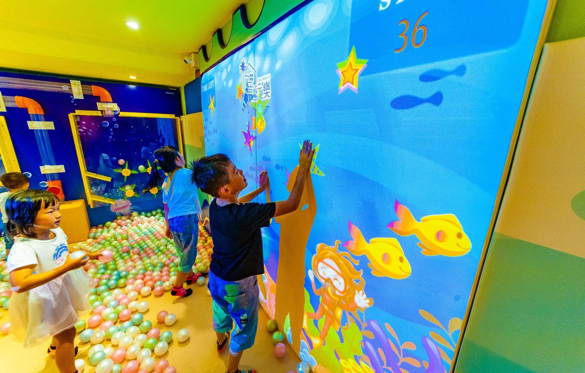Have Fun Hotel Луодонг Екстериор снимка