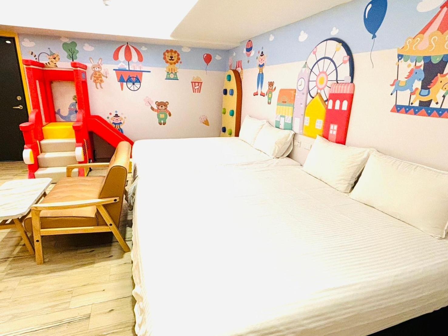 Have Fun Hotel Луодонг Екстериор снимка